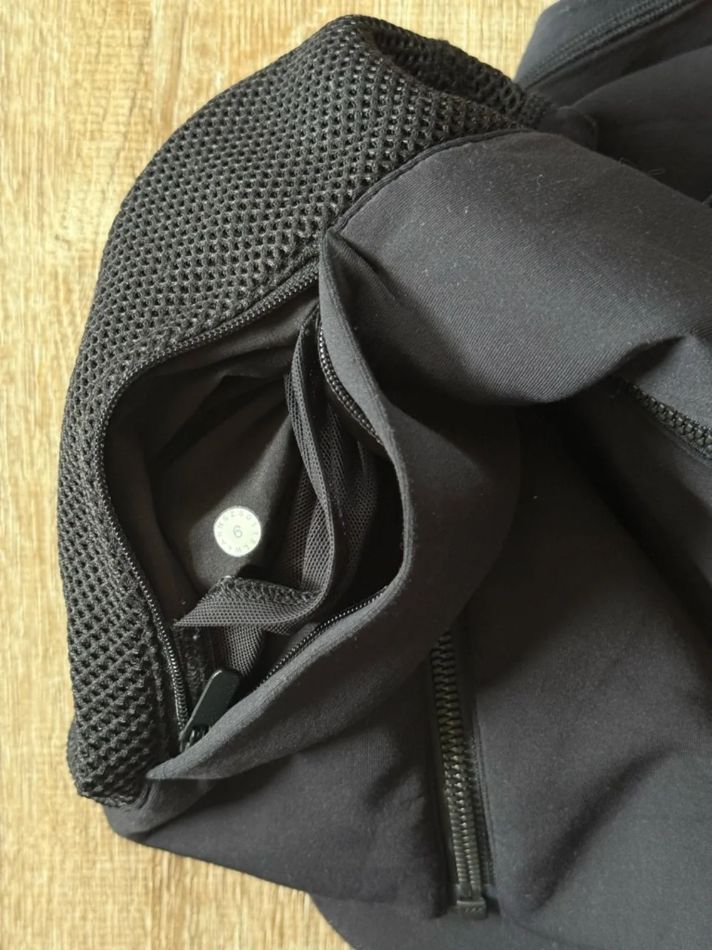Lululemon Hot Mesh Jacket Black size 6 - Picture 5 of 5